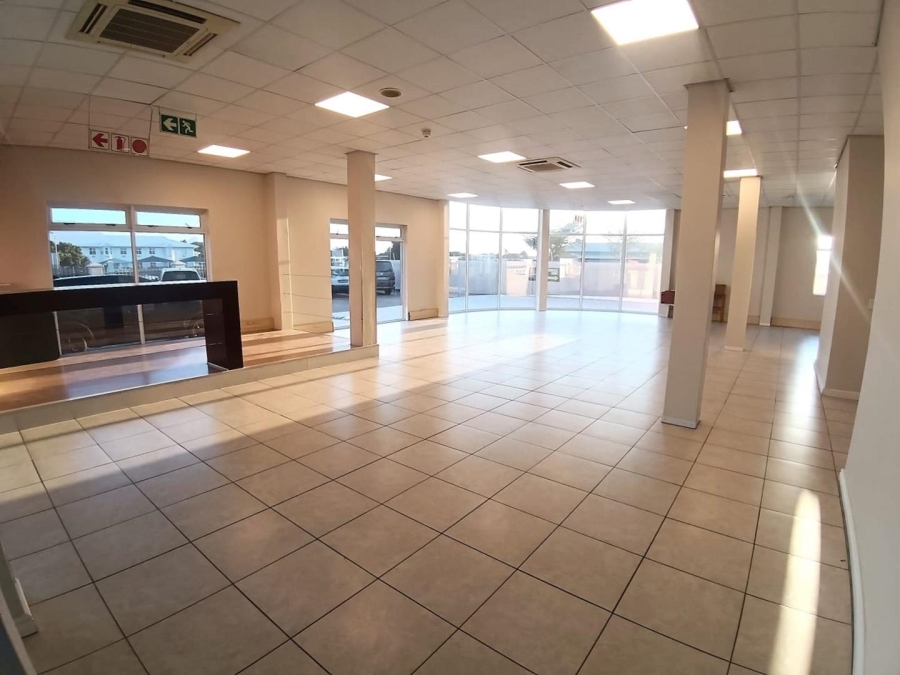 To Let Commercial Property for Rent in Royal Ascot Western Cape